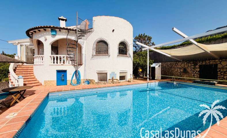 Villa - Återförsäljning - Denia - Denia