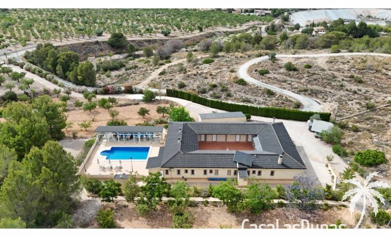 Villa - Återförsäljning - Hondón de las Nieves - CLDJ-81342