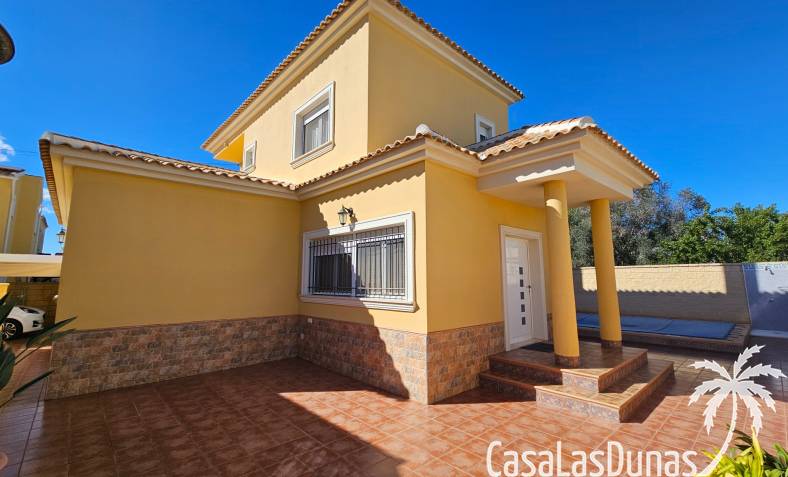 Villa - Återförsäljning - La Marina - CLD-2970