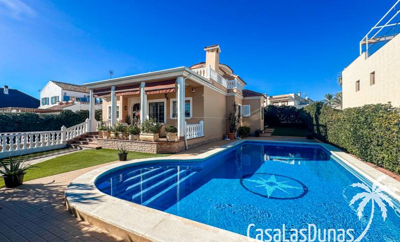 Villa - Återförsäljning - La Mata - La Mata