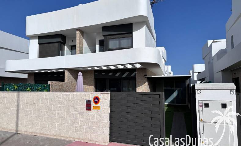 Villa - Återförsäljning - Los Montesinos - La Herada