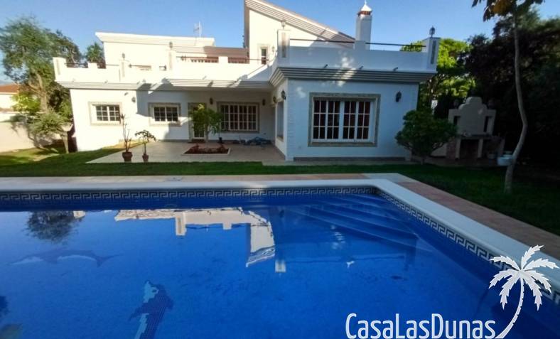 Villa - Återförsäljning - Marbella - Marbella East