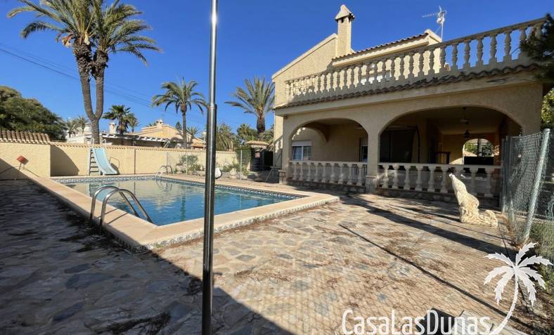 Villa - Återförsäljning - Orihuela Costa - CLDV-4696