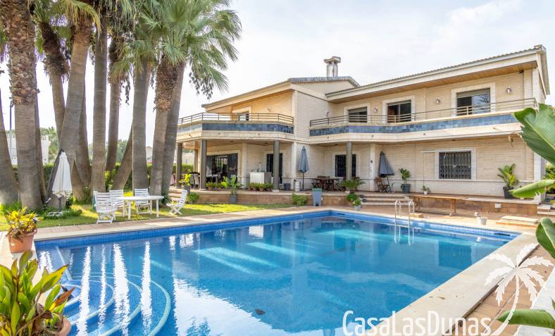 Villa - Återförsäljning - Orihuela Costa - Dehesa de Campoamor