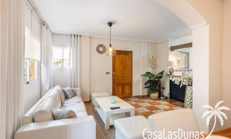 Villa - Återförsäljning - Orihuela Costa - La Regia