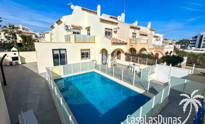 Villa - Återförsäljning - Orihuela Costa - Orihuela Costa