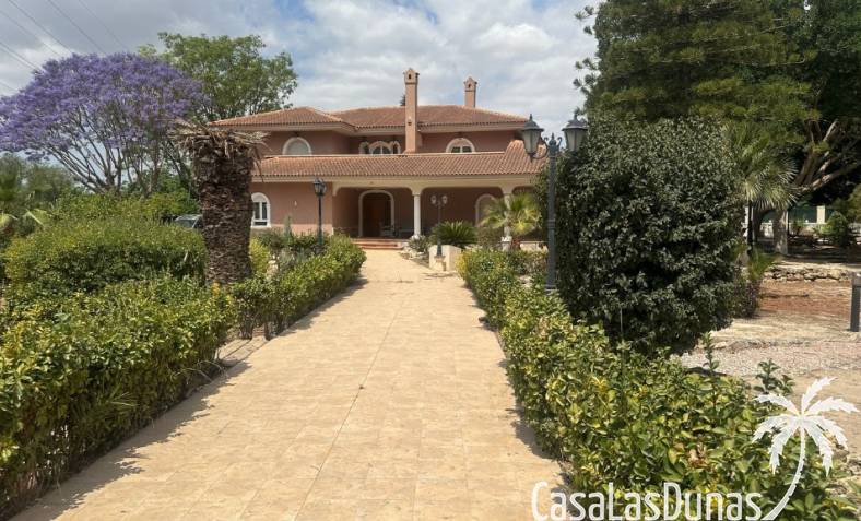 Villa - Återförsäljning - Orihuela Costa - Orihuela