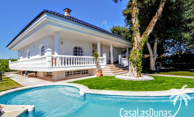 Villa - Återförsäljning - Torrevieja - CLDMLS-35732