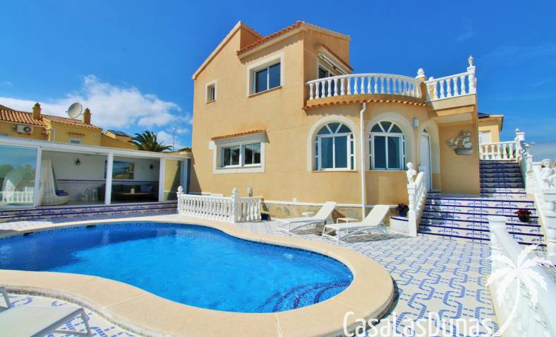 Villa - Återförsäljning - Villamartín - Villamartín