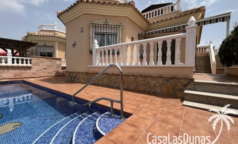 Villa - Bestaand - Almoradí - Almoradí