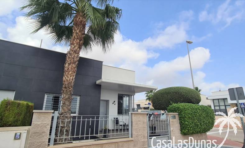 Villa - Bestaand - Ciudad Quesada - CLD-2650