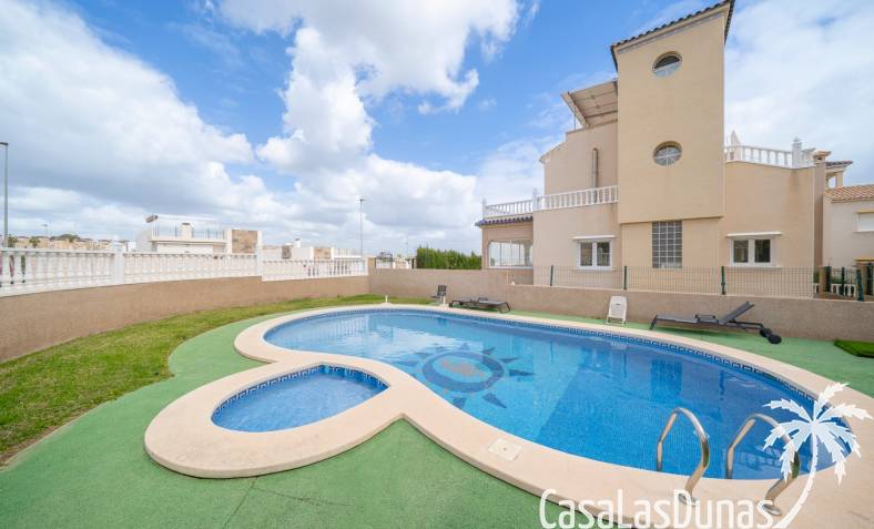Villa - Bestaand - Orihuela Costa - CLDCBB-58256