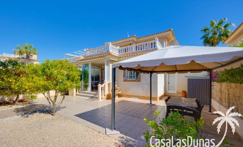 Villa - Bestaand - Orihuela Costa - La Zenia