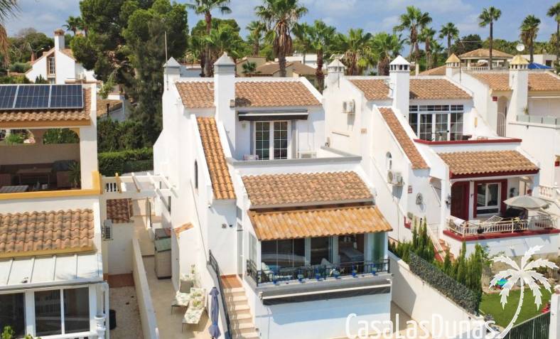 Villa - Bestaand - Orihuela Costa - Villamartin