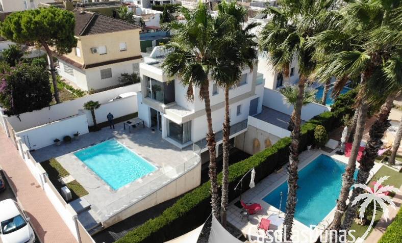 Villa - Bestaand - Torrevieja - Los Balcones