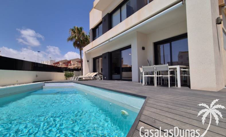 Villa - Bestaand - Torrevieja - Torrevieja