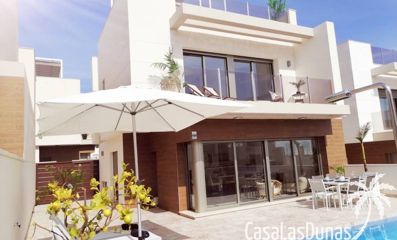 Villa - Bestaand - Villamartín - Villamartin