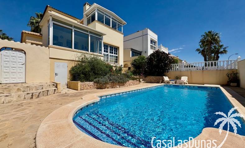 Villa - Bestaand - Villamartín - Villamartín