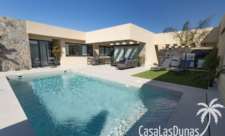 Villa - Obra nueva - Baños y mendigo - Altaona Golf