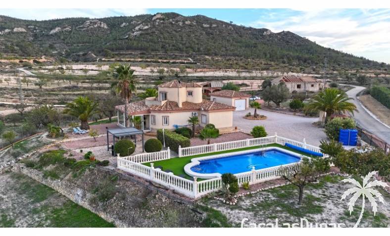 Villa - Resale - Hondón de los Frailes - Hondón de los Frailes