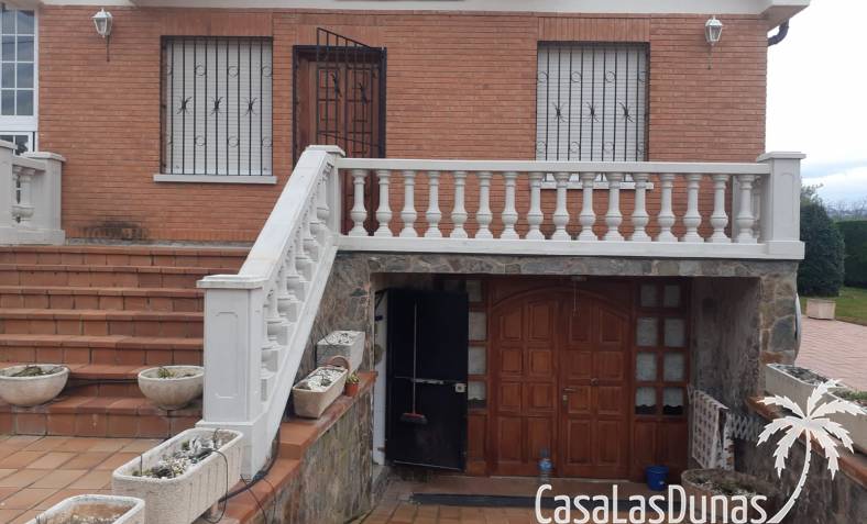 Villa - Resale - Logroño - CLDT-44936