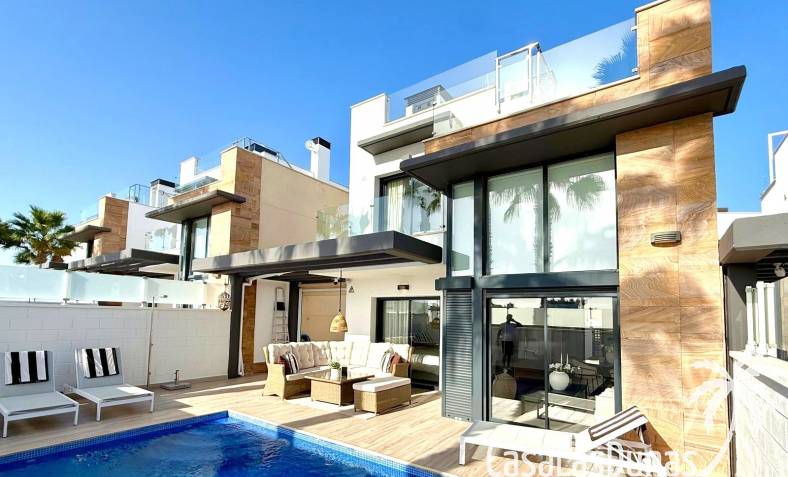Villa - Resale - Orihuela Costa - Lomas de Cabo Roig