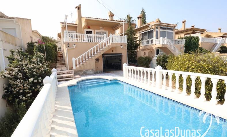 Villa - Resale - Torrevieja - CLDE-17087