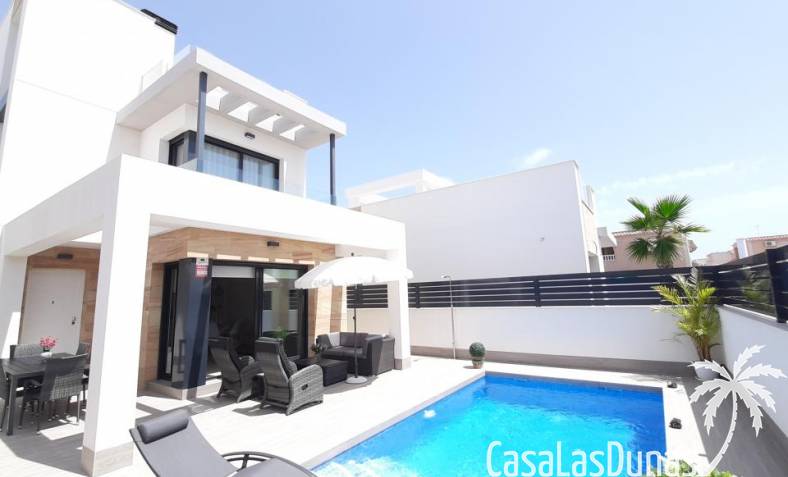 Villa - Resale - Torrevieja - Torrevieja