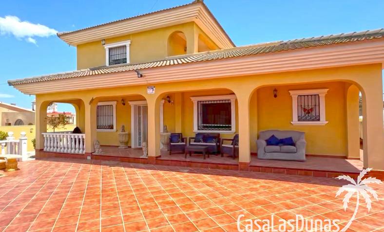 Villa - Resale - Torrevieja - Torrevieja