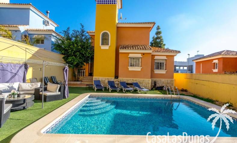 Villa - Resale - Villamartín - Villamartín