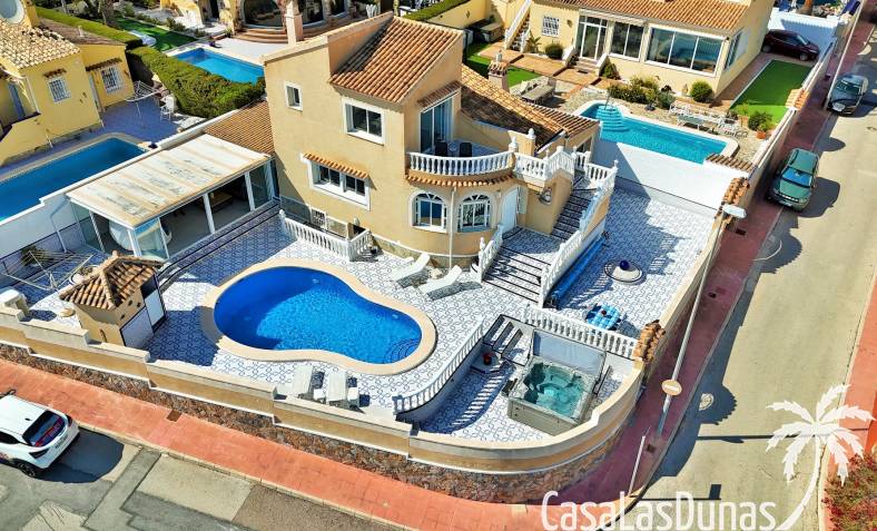 Villa - Resale - Villamartín - Villamartín