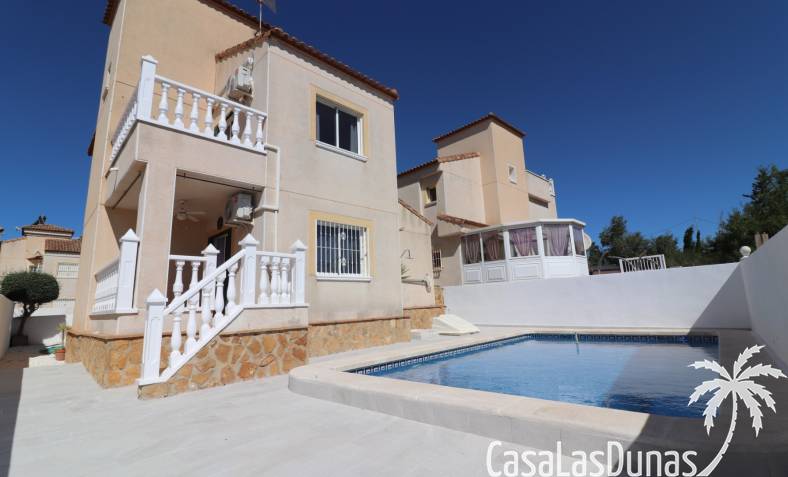 Villa - Reventa - El Campello - Lake View Mansions