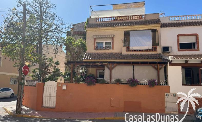 Villa - Revente - Los Montesinos - CLDBC-55513