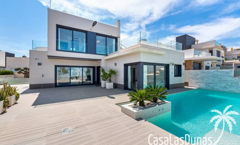 Villa - Revente - San Miguel de Salinas - CLDCBB-89519