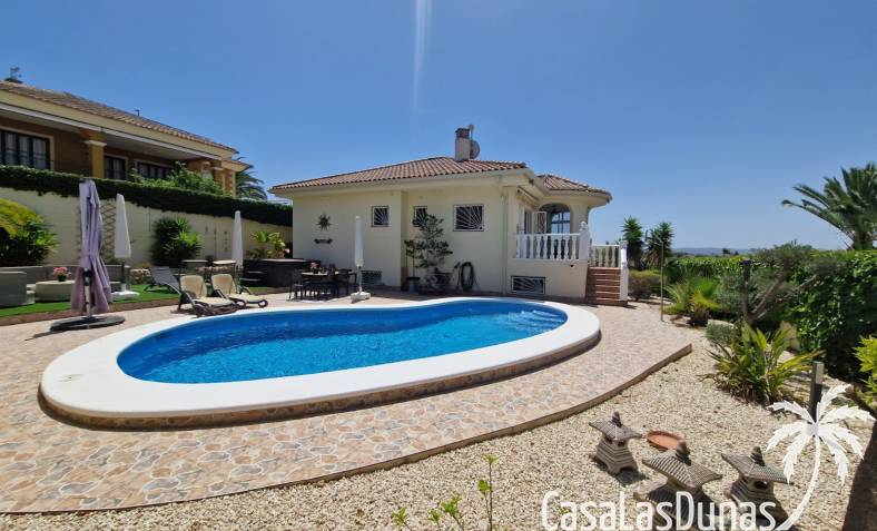 Villa - Wiederverkauf - La Marina - CLD-2748