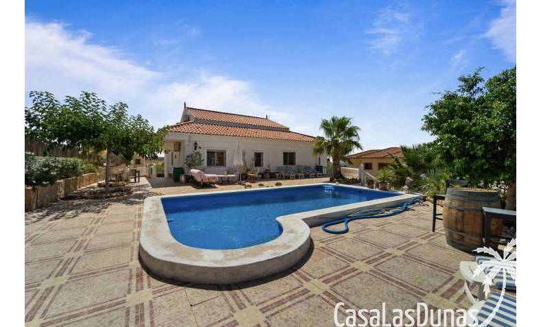 Villa - Wiederverkauf - La Marina - La Marina del Pinet