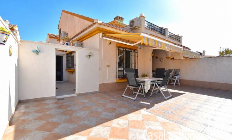 Villa - Wiederverkauf - Orihuela Costa - La Zenia
