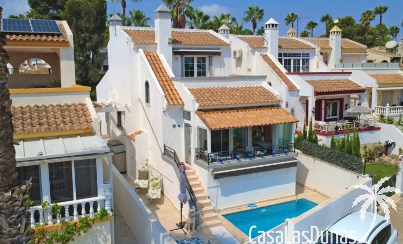 Villa - Wiederverkauf - Orihuela Costa - Villamartín