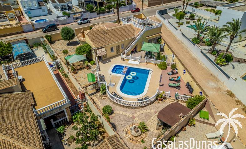 Villa - Wiederverkauf - Torrevieja - La Siesta