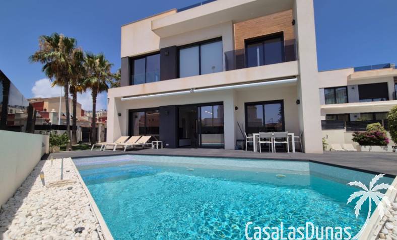 Villa - Wiederverkauf - Torrevieja - Torrevieja