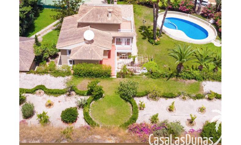 Villa - Wiederverkauf - Villamartín - Villamartín